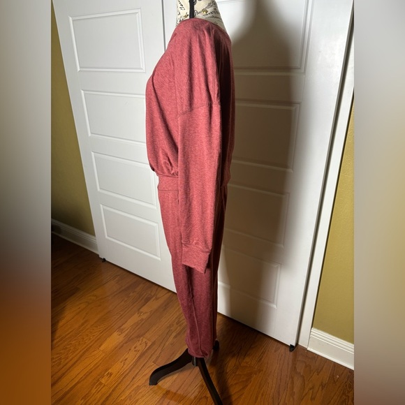 Sweaty Betty Gary Long Sleeve Jogger Jumpsuit Falu Marled Red Knit Medium - Picture 5 of 12